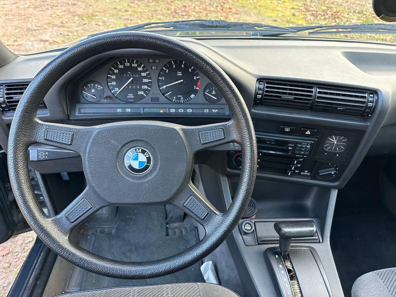 BMW 320 e30 — foto 5 van 14