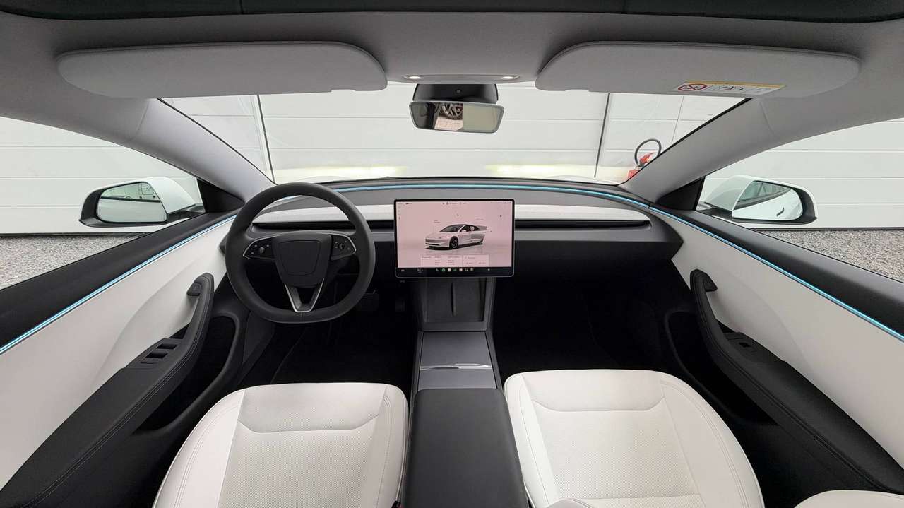 Tesla Model 3 RWD | Premium versie | LFP Batterij | 9.200km | ALS NIEUW! — foto 21 van 25