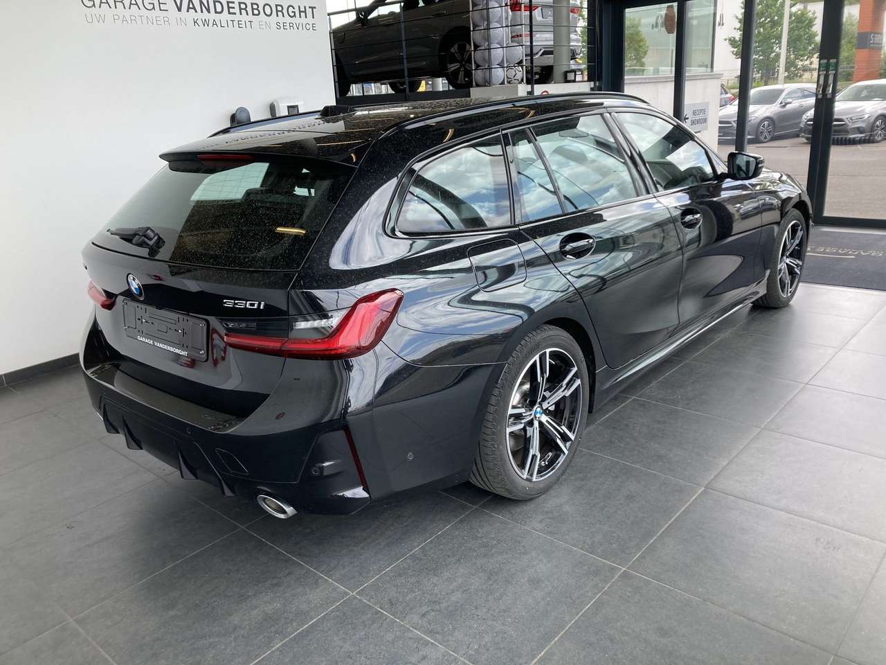 BMW 330 330I X-DRIVE  M-SPORT TOURING 245PK AWD AUTOMAAT — foto 4 van 18