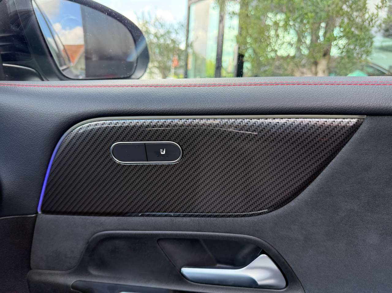 Mercedes-Benz GLB 200 Automaat AMG Pack Panodak 39000km Nieuwstaat — foto 17 van 18