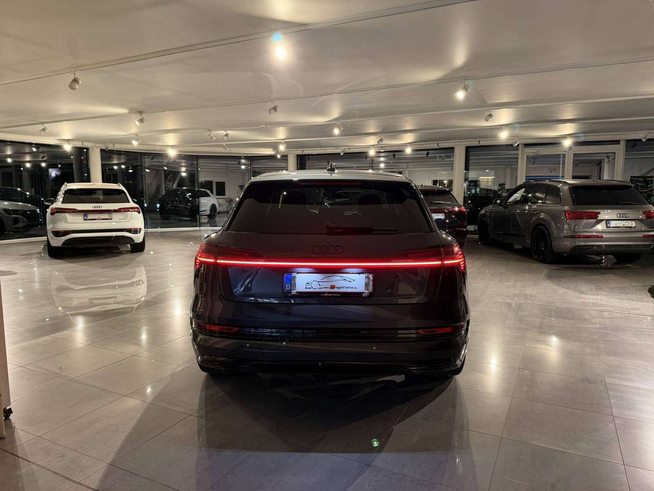 Audi Q8 e-tron SOLD BIJ GARAGE VRIENS YVES BV!!!! — foto 3 van 23