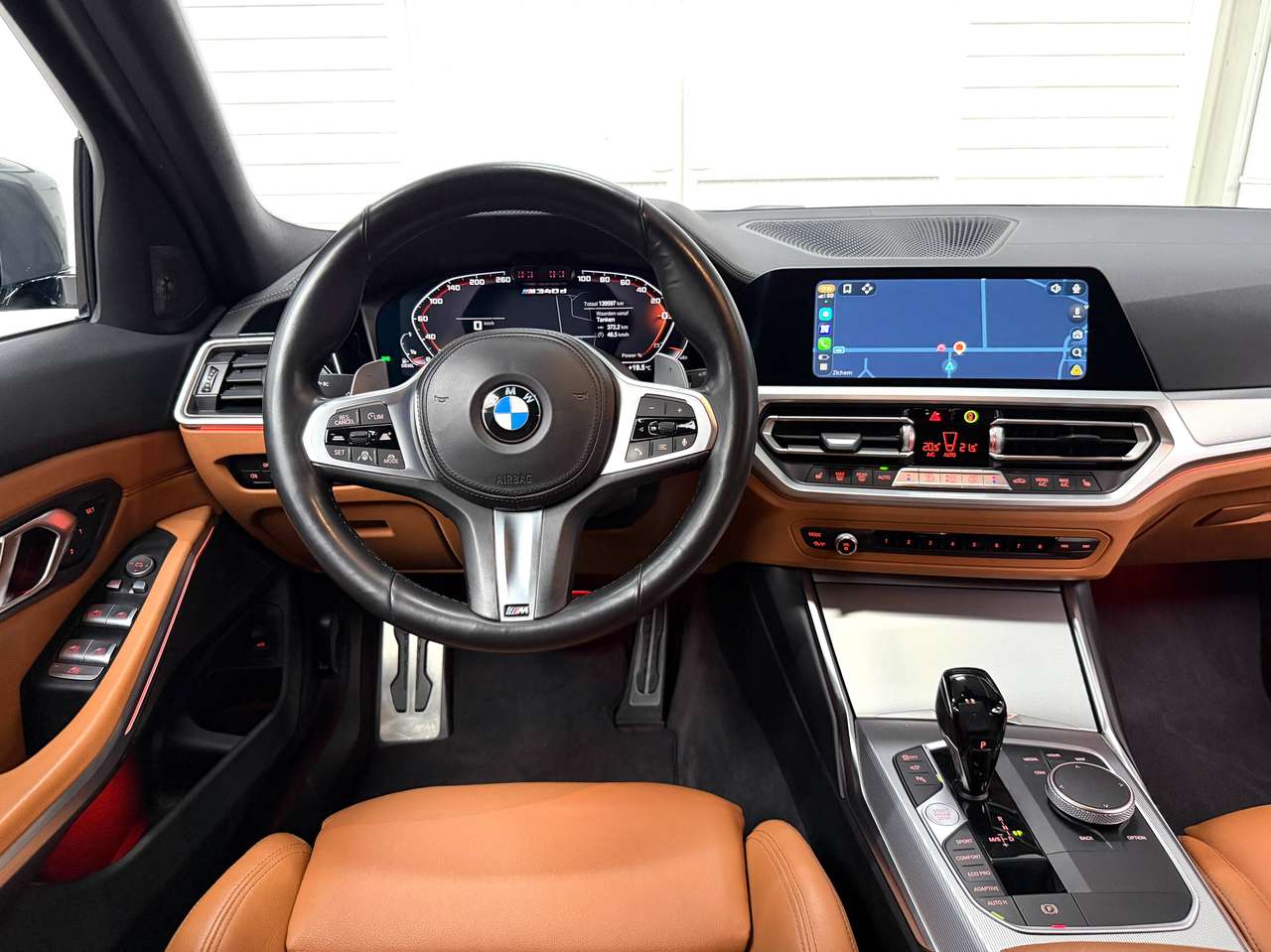 BMW 340 Touring M340d xDrive LICHTE VRACHT*M-SEATS*ACC*LASER*HEADUP*HARMANKARDON*360CAMERA — foto 10 van 25