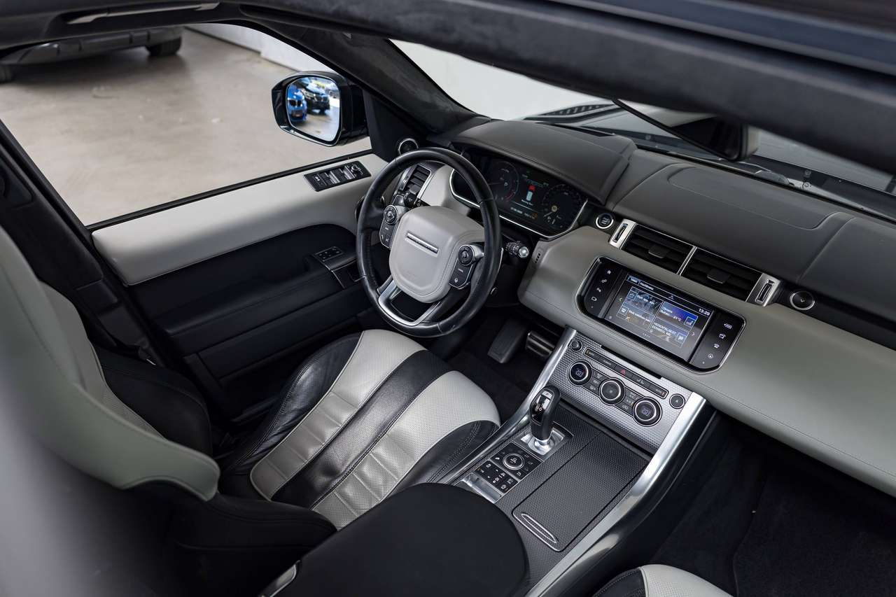 Land Rover Range Rover Sport 5.0i V8 SVR|PANO|HEAD-UP|HEATED-SEATS(v/a)|KEYLESS|AMBIENTLIGHT|ACC|LA| — foto 6 van 25