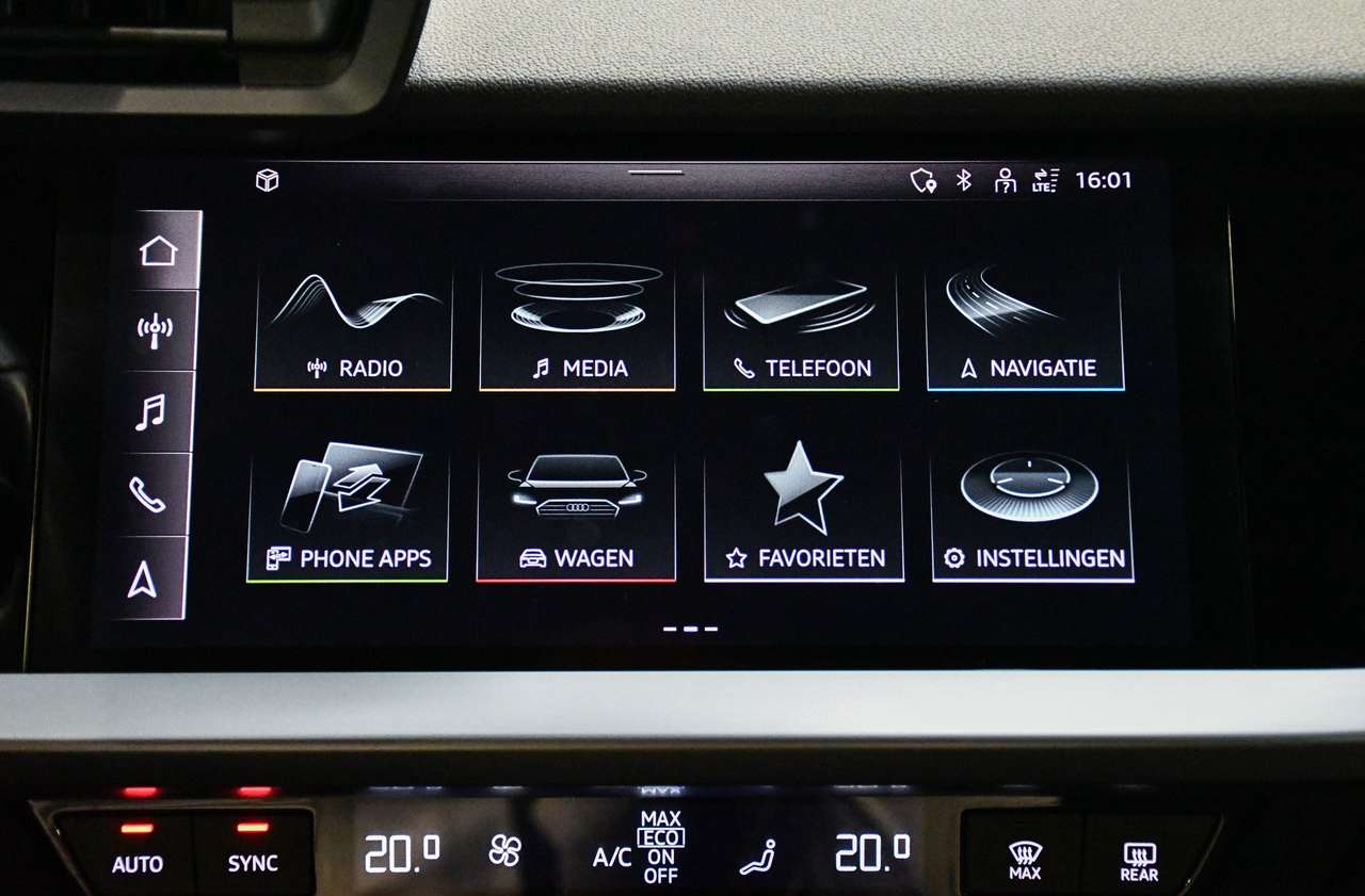 Audi A3 A3 30 TFSI Sedan advanced - NAVI / SMARTLINK / ACC — foto 10 van 19