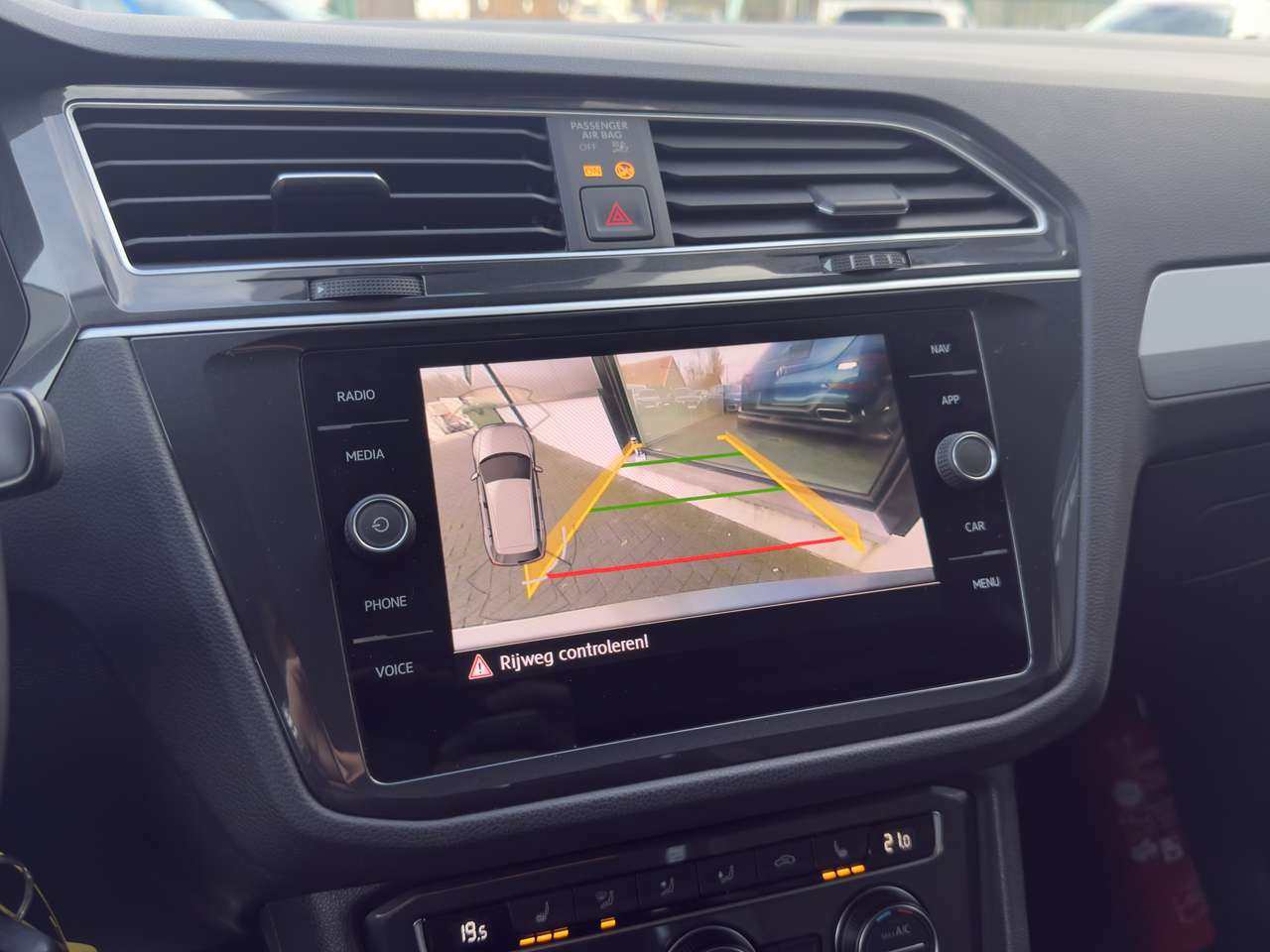 Volkswagen Tiguan 1.5 TSI — foto 17 van 20