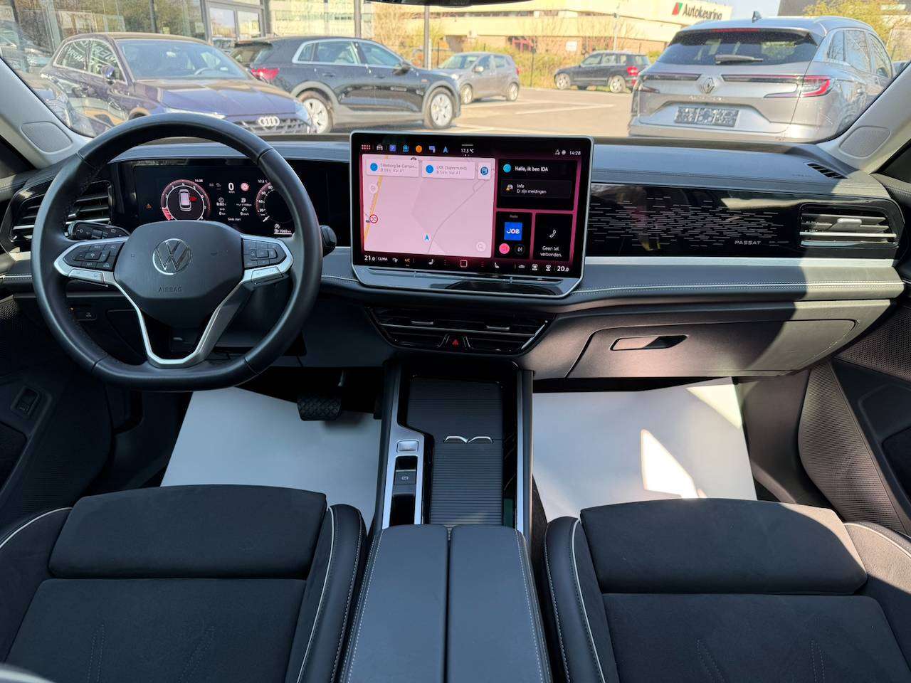 Volkswagen Passat Variant ELEGANCE MASSAGE BIG SCREEN CARPLAY ADAPTIVE CRUIS — foto 7 van 19