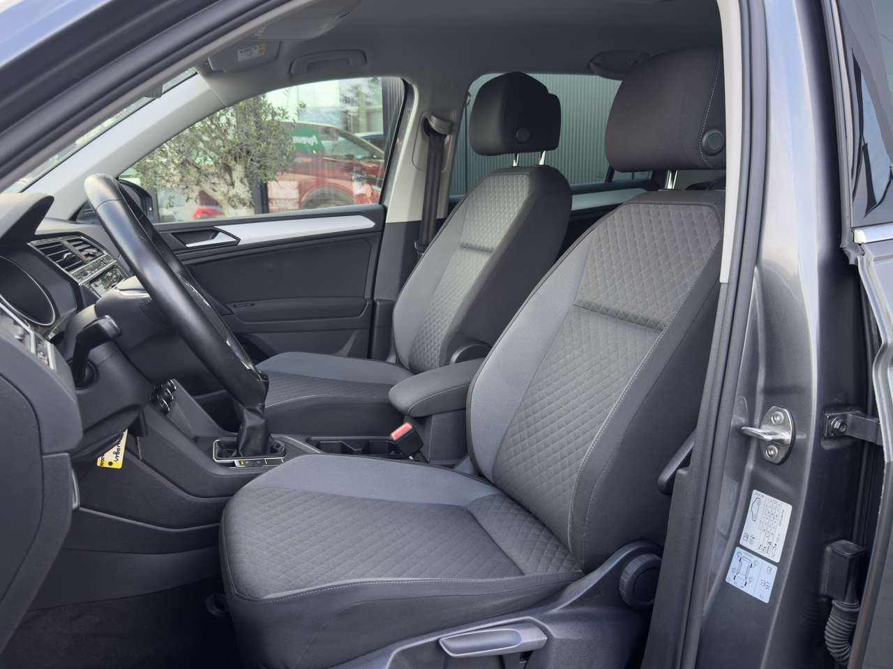 Volkswagen Tiguan 1.5 TSI — foto 9 van 20