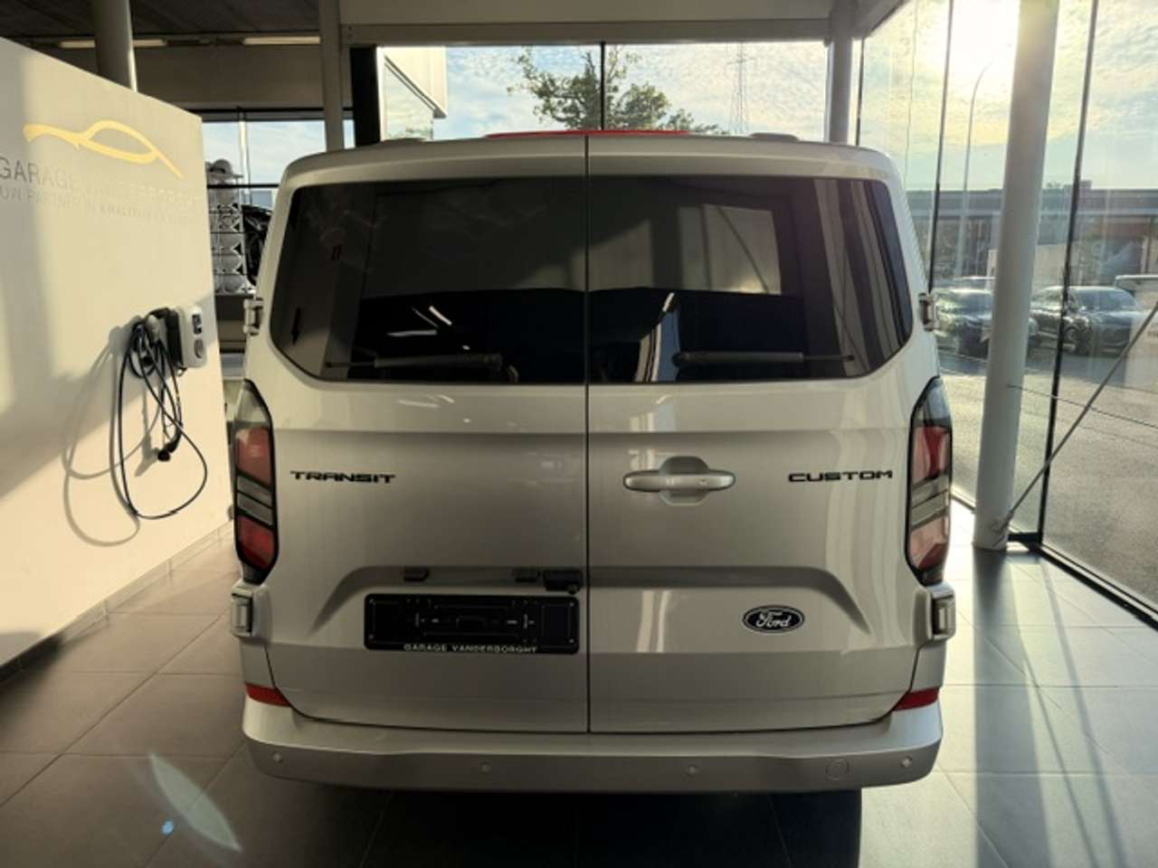 Ford Transit Custom MULTI-USE L2 LIMITED-AUTOMAAT-38800+BTW 5J WAARBORG — foto 6 van 24