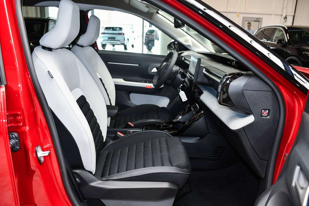 Citroen C3 Aircross C3 Aircross 1.2 Turbo MHEV You Pack Plus e-DCS6 7pl. - NAVIGATIE / CAMERA / BLIS / SMARTLINK — foto 6 van 20