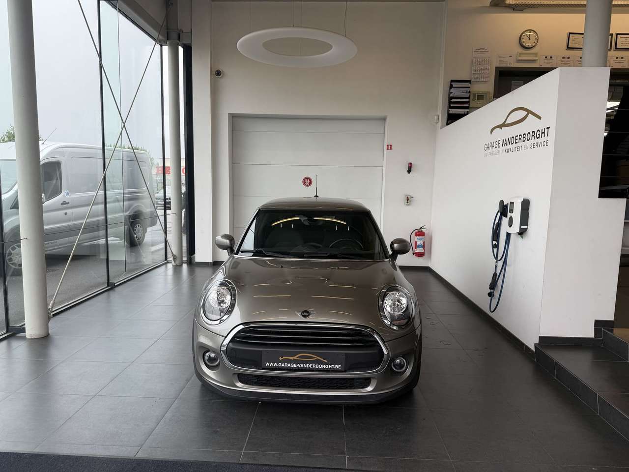 MINI One BENZINE AUTOMAAT SLECHTS 44000KM!!!! — foto 2 van 18