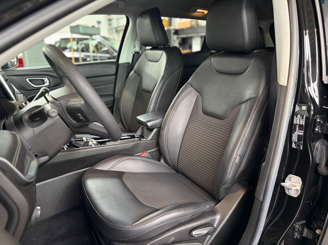 Jeep Compass PHEV 1.3 Turbo eAWD | Limited — foto 6 van 19