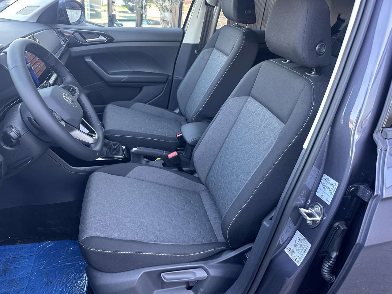 Volkswagen T-Cross 1.0 TSI DSG Automaat NIEUW 0KM 3 JAAR WAARBORG — foto 10 van 18