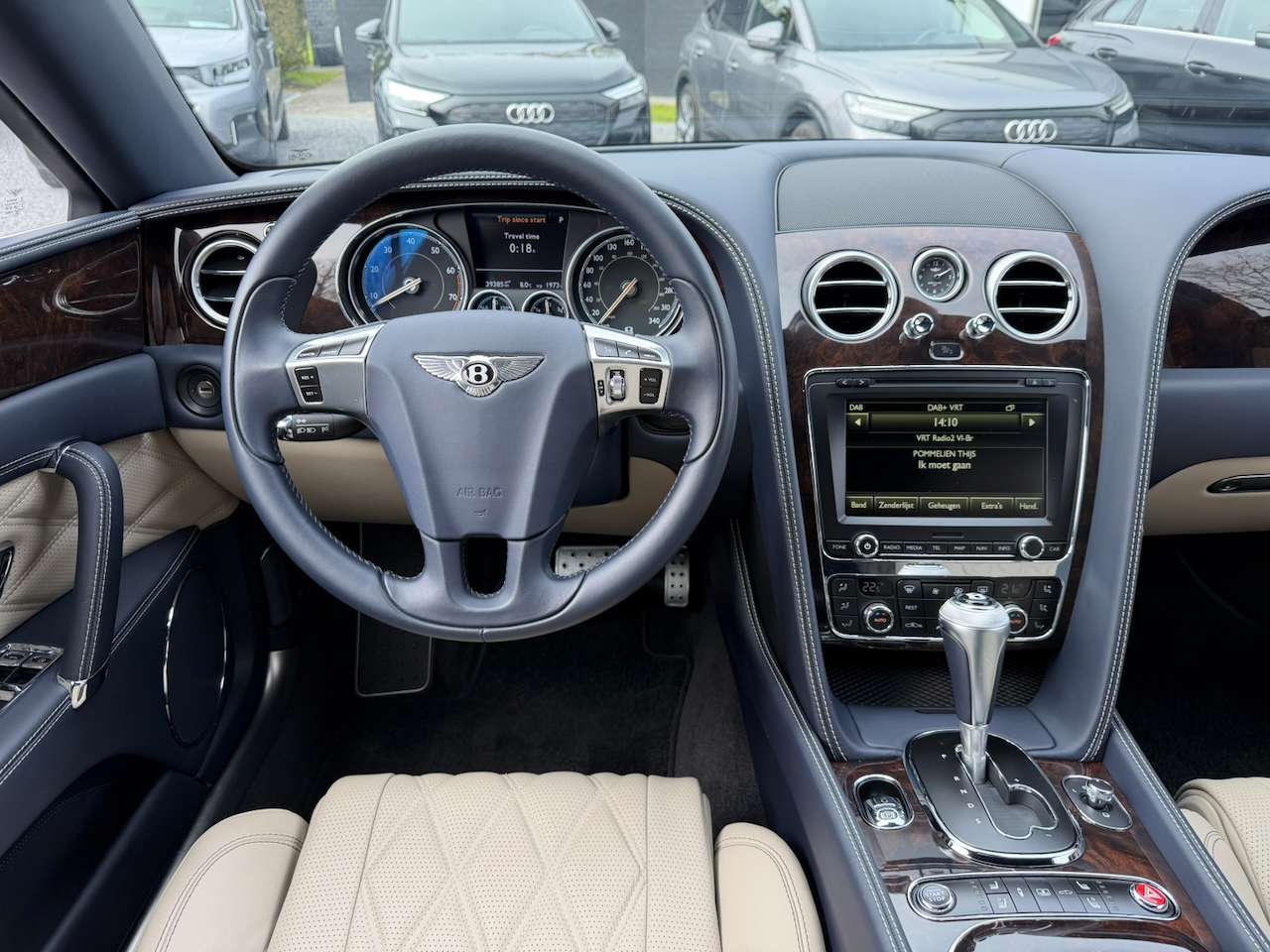 Bentley Flying Spur 4.0 V8 MULLINER FULL HISTORY — foto 7 van 15
