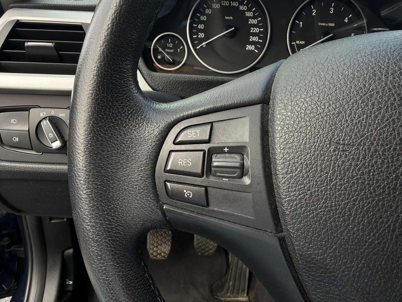 BMW 316 d  GPS  1 er prop 109000km Carpass !! — foto 17 van 18