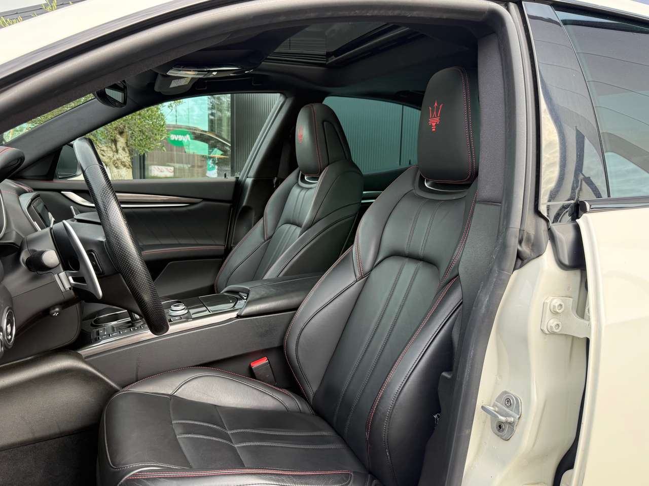 Maserati Ghibli 3.0 V6 BiTurbo GranSport Full option !! — foto 11 van 19