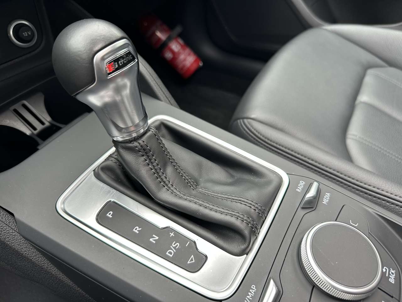 Audi Q2 1.0 TFSI Sport S tronic. Opendak Leder 45000km — foto 15 van 20