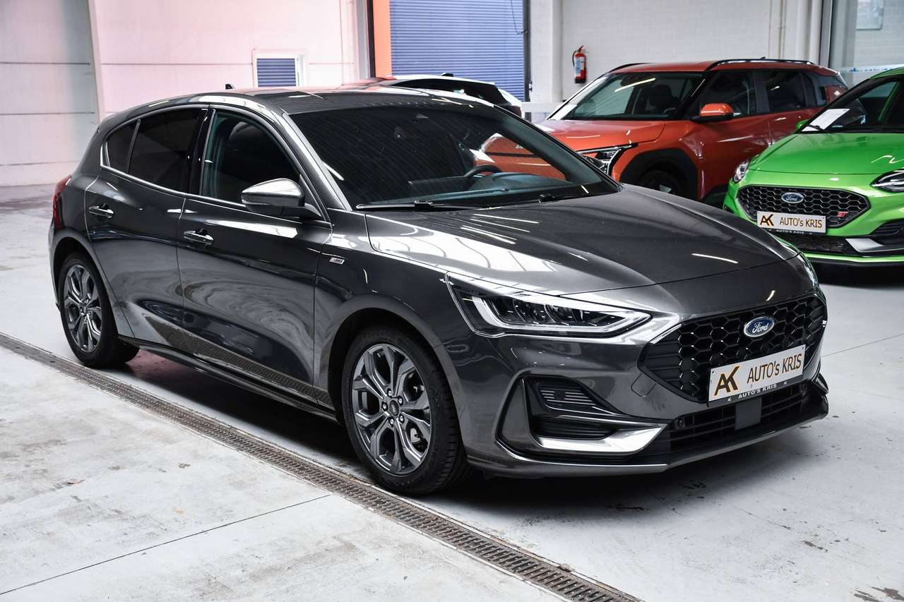 Ford Focus Focus 1.5 EcoBlue ST-Line X Automaat - NAVIGATIE / CAMERA / SMARTLINK / BLIS / ACC — foto 2 van 18