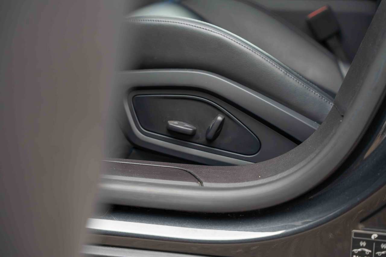 Porsche Taycan 4 Cross Turismo SOH94%/PANODAK/21'/BOSE/LUCHTV/MEMORY/CARPLAY/LANE — foto 13 van 25