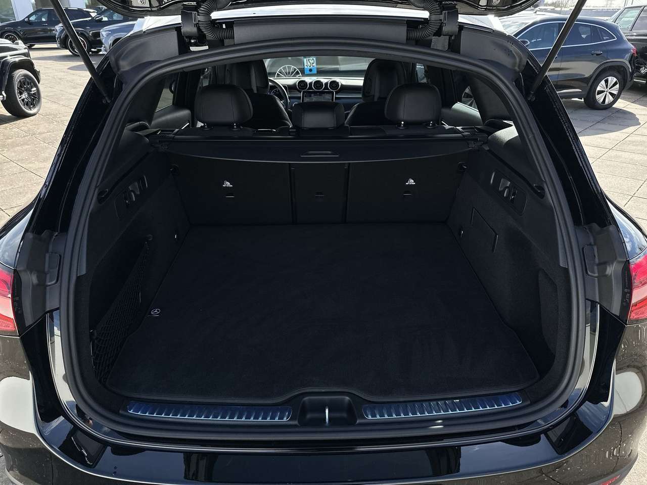 Mercedes-Benz GLC 200 GLC 200 4 MATIC Luxury Line Trekhaak — foto 12 van 19