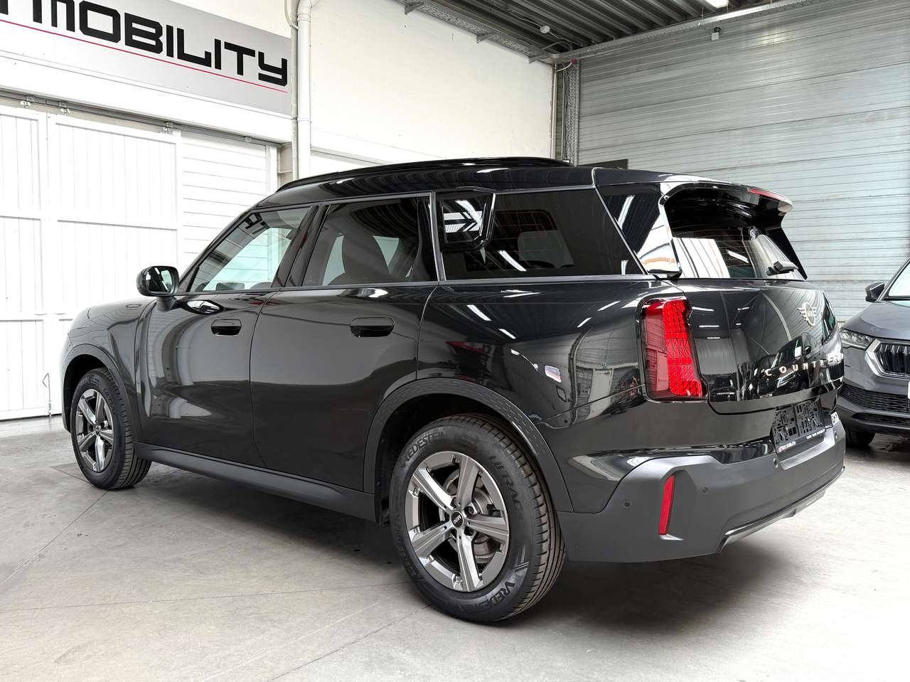 MINI Countryman C CAMERA*LED*CC*DAB*CARPLAY*PDC*BLIS*AC2Zone*KEYLESS — foto 8 van 25