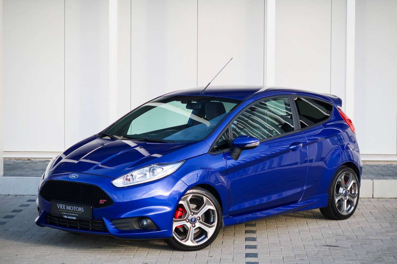 Ford Fiesta Fiesta ST 1.6 EcoBoost 182 pk / Slechts 47k km / Leder Recaro / 1j garantie — foto 2 van 23