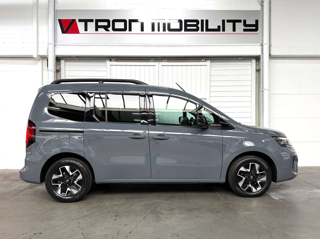 Nissan Townstar Townstar 1.3 DIG-T L1H1 Tekna 360°CAMERA*CARPLAY*LED*DAB*NAVI*CC*PDC*BLIS*LANE ASSIST — foto 3 van 25