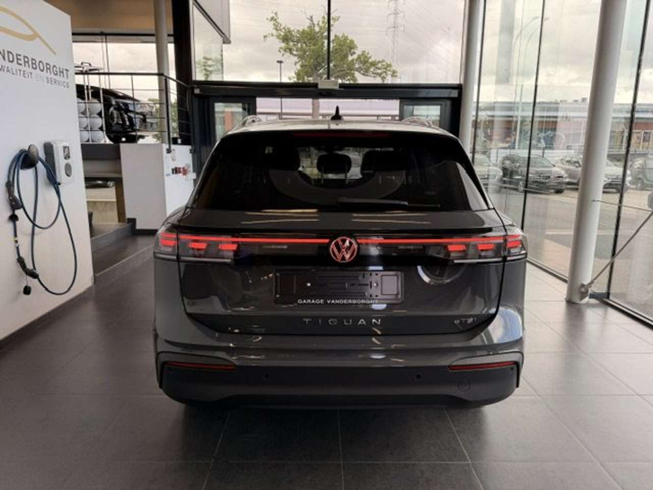 Volkswagen Tiguan LIFE EDITION HYBRIDE AUTOMAAT NIEUW 0 KM!!! — foto 6 van 25