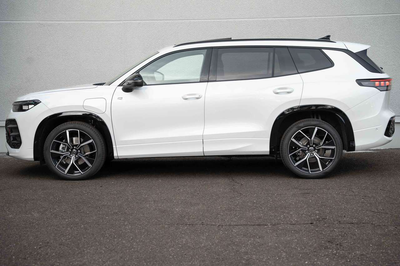Volkswagen Tayron eHybrid R-LINE/PANO/IQLIGHTS/HUD/H&K/ACC/360/TREKH — foto 5 van 25