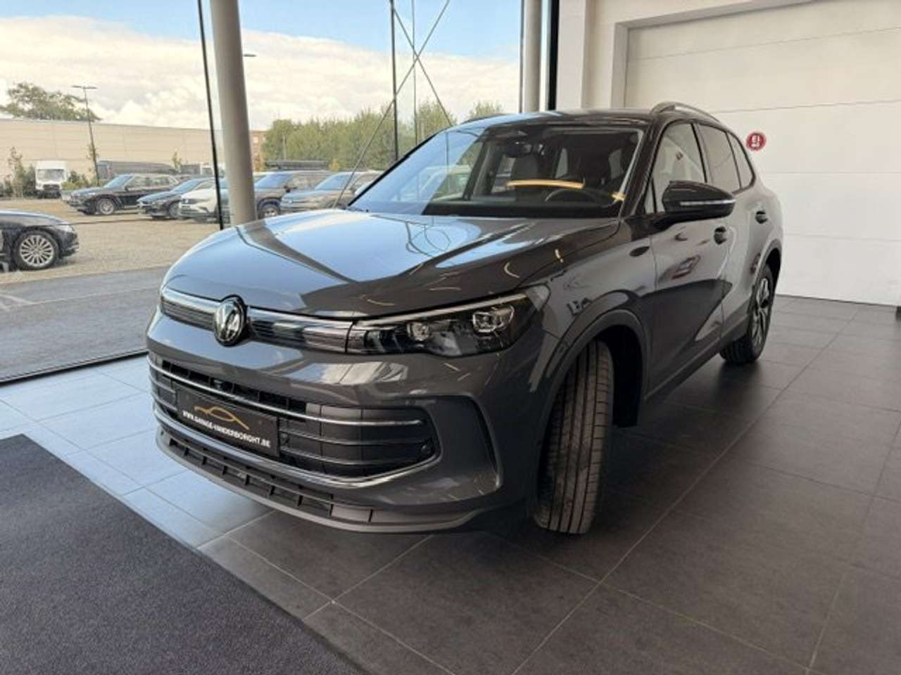 Volkswagen Tiguan LIFE EDITION HYBRIDE AUTOMAAT NIEUW 0 KM!!! — foto 3 van 25