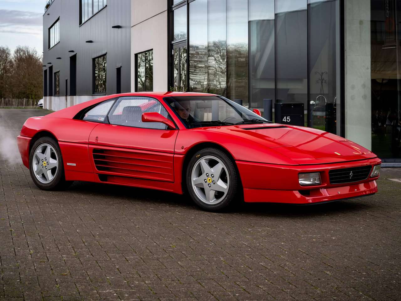 Ferrari 348 GTB pre-production — foto 2 van 18