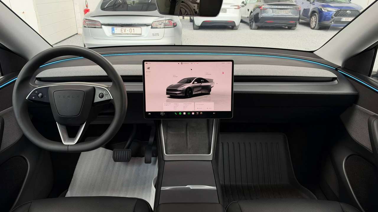Tesla Model Y RWD LONG RANGE | Premium | HW4 | All weather matten rondom — foto 19 van 25