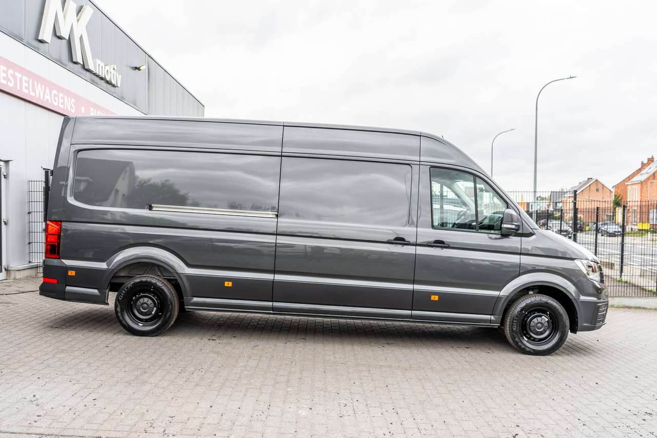 Volkswagen Crafter 35 L4H3 2.0TDI RWD - Automaat- Trekhaak 3500kg / Navigatie/ Camera/ LED - 5j Warranty - 47.000ex — foto 2 van 19
