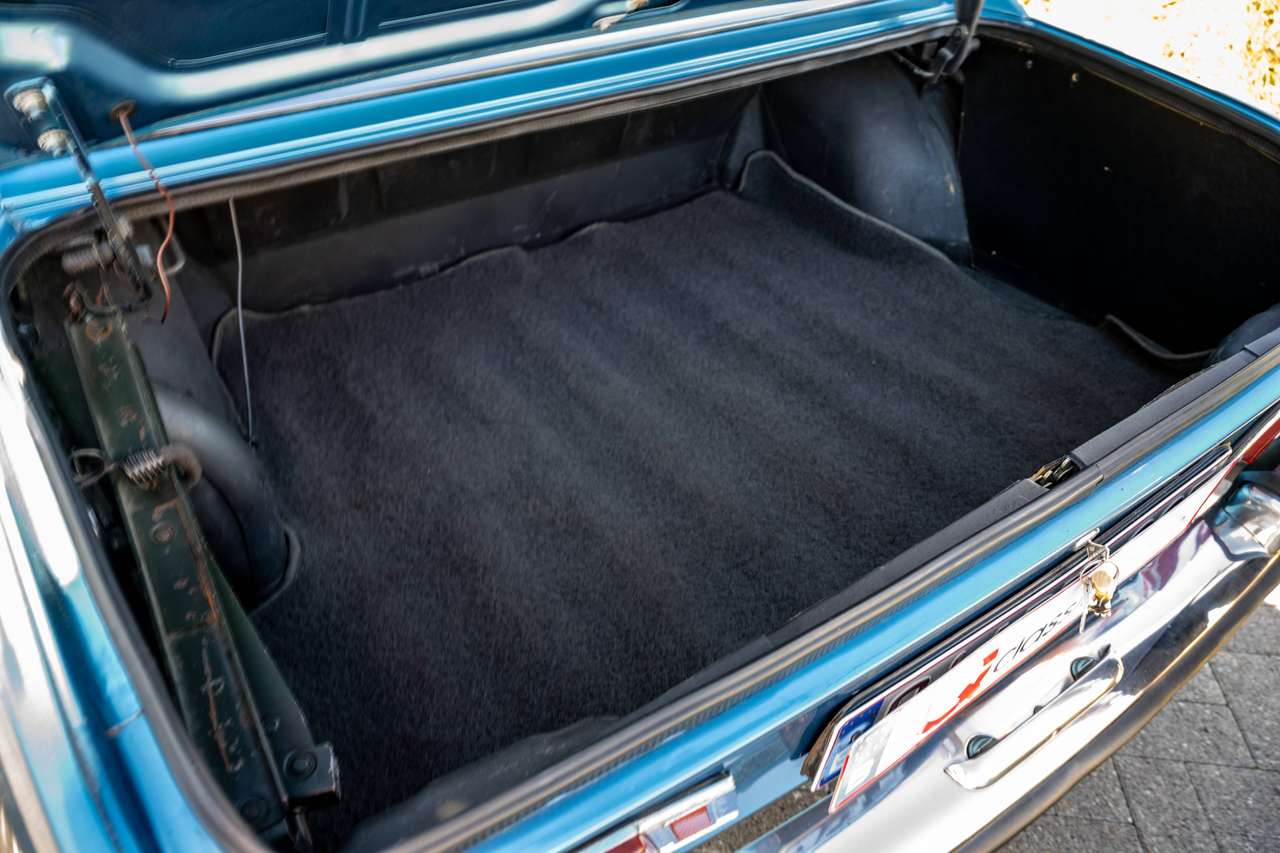 Peugeot 504 Coupé Injection Pininfarina — foto 22 van 25