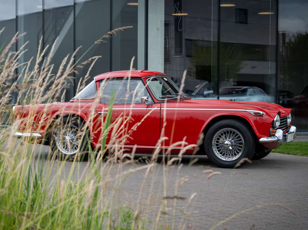 Triumph TR5 PI  EU model  with surrey top — foto 7 van 25