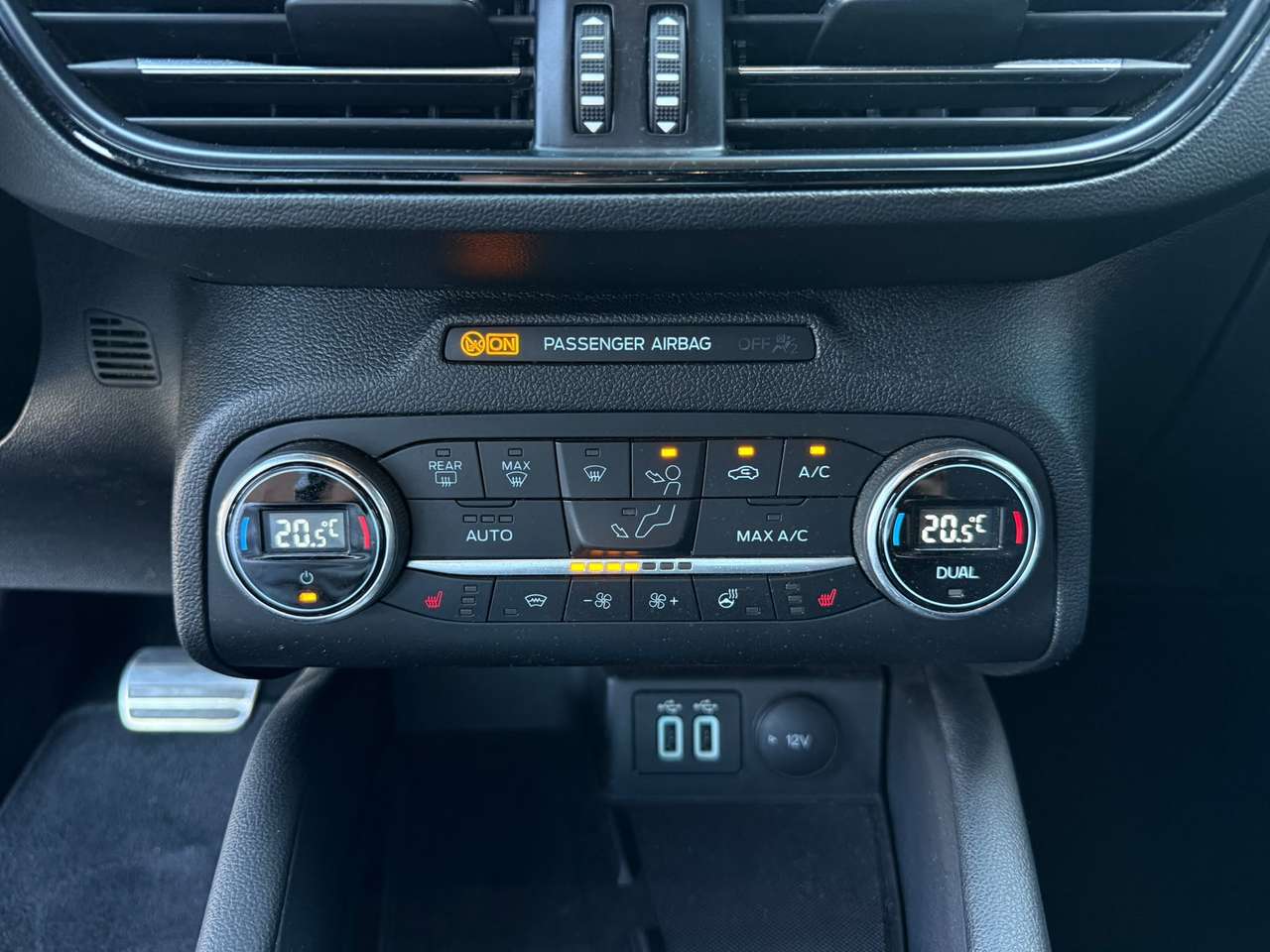 Ford Focus 1.0 EcoBoost ST-Line AUTOMATIC — foto 11 van 17