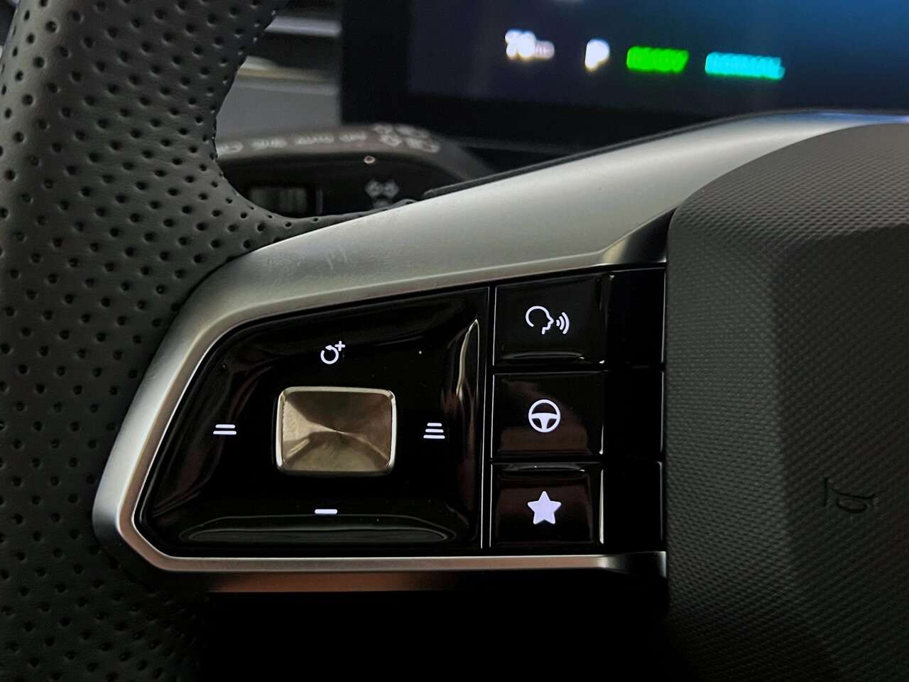 MG HS Hybrid+ 1.5 LEDER/NAVI/LED / 360° — foto 17 van 24