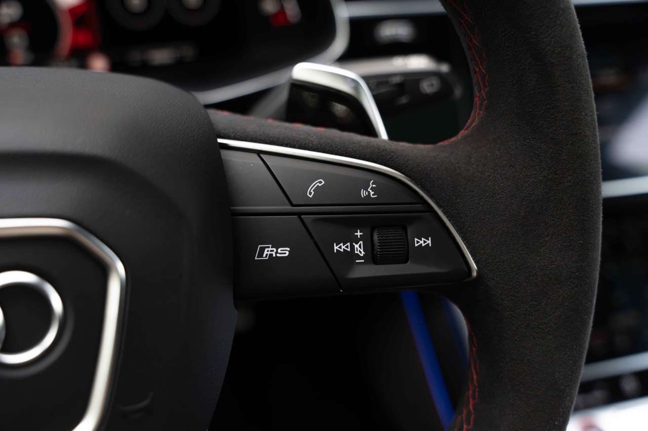 Audi RS Q8 Performance MATRIX/4-WIELSTURING/CERAMIC/PANO/HUD/SOFTCLOSE/B&O — foto 16 van 25