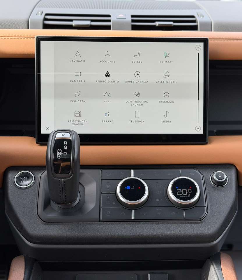 Land Rover Defender D300 KAHN PANO MERIDIAN 360°CAM VERWAMD EN GEVENTILEERD LEDER — foto 10 van 20