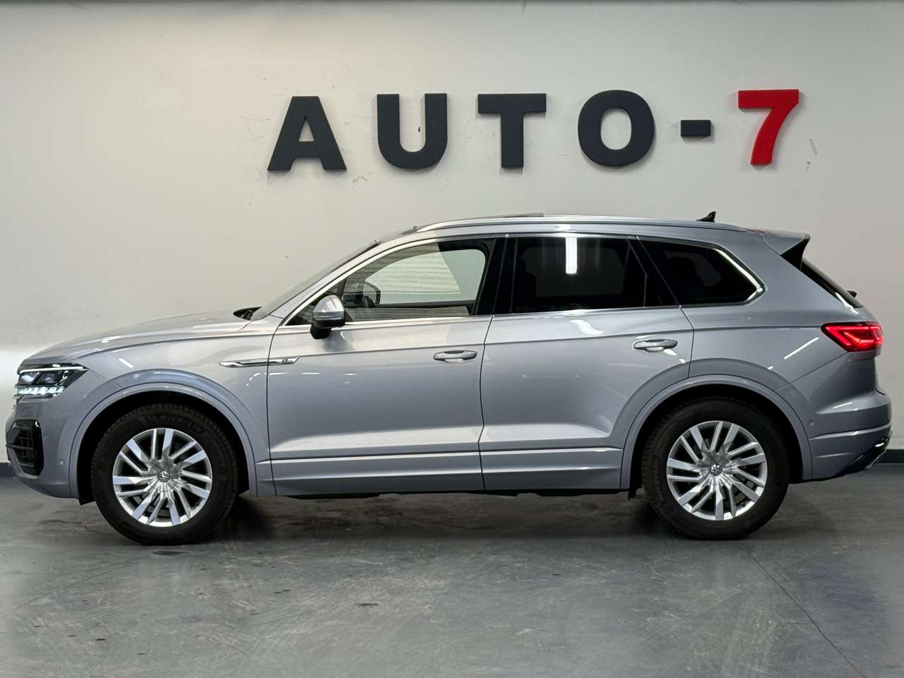 Volkswagen Touareg 3.0 TDi V6 SCR 4Mo R-Line 2020! — foto 3 van 24