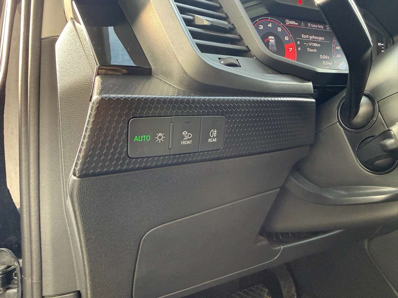 Audi A1 A1 Sportback 25 TFSI Advanced S tronic / CarPlay / PDC / Cockpit pro / Bizone Clim / CarSwap — foto 9 van 12