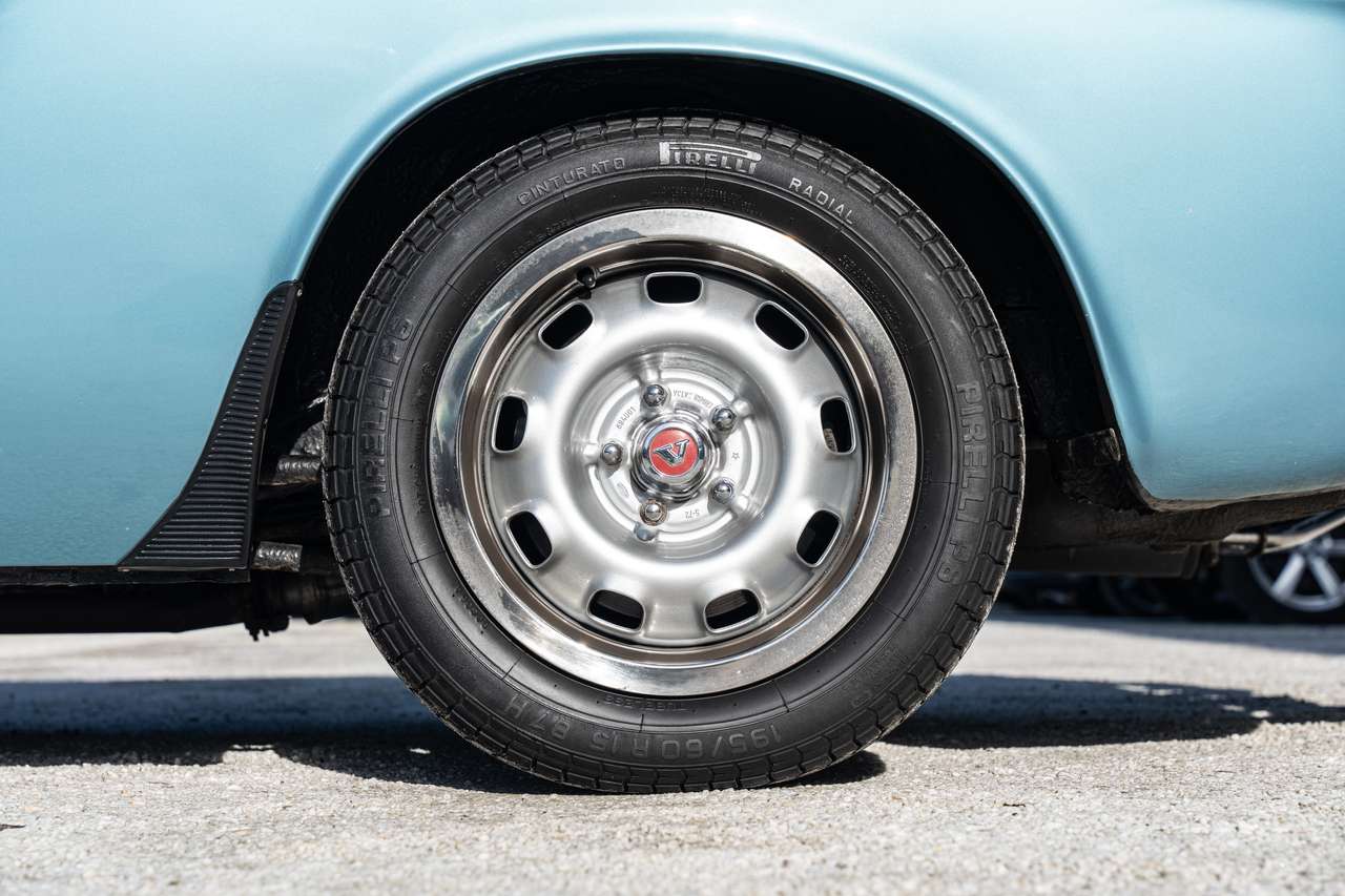 Volvo P1800 P1800 ES - Excellent condition - big history file — foto 14 van 25