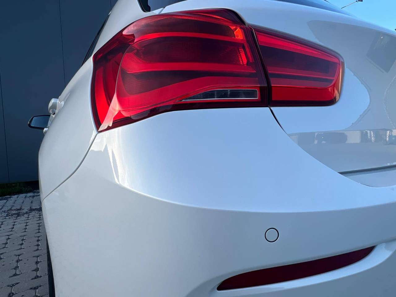 BMW 116 leder - cruise - vers onderhoud - mogelijkheid tot CarPlay — foto 4 van 25
