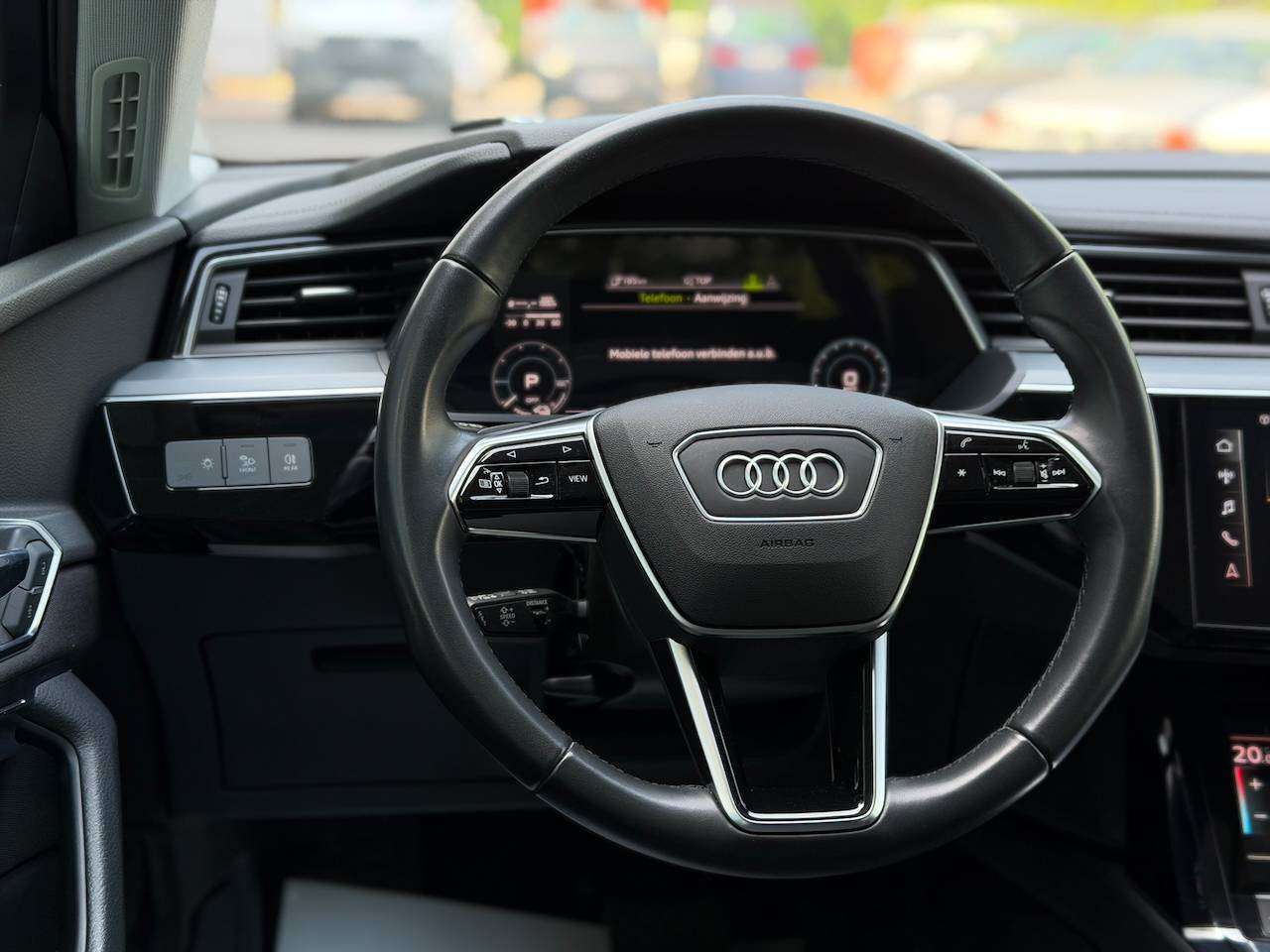 Audi e-tron 50 QUATTRO GPS CAMERA CARPLAY ELEKKOFFER VERWARMDE ZETELS — foto 8 van 18