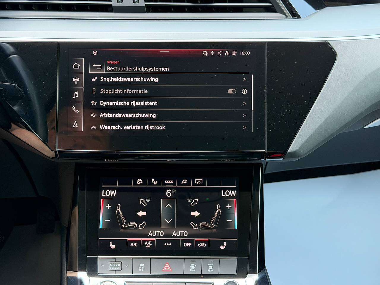 Audi e-tron 50 QUATTRO GPS CAMERA CARPLAY ELEKKOFFER VERWARMDE ZETELS — foto 15 van 18