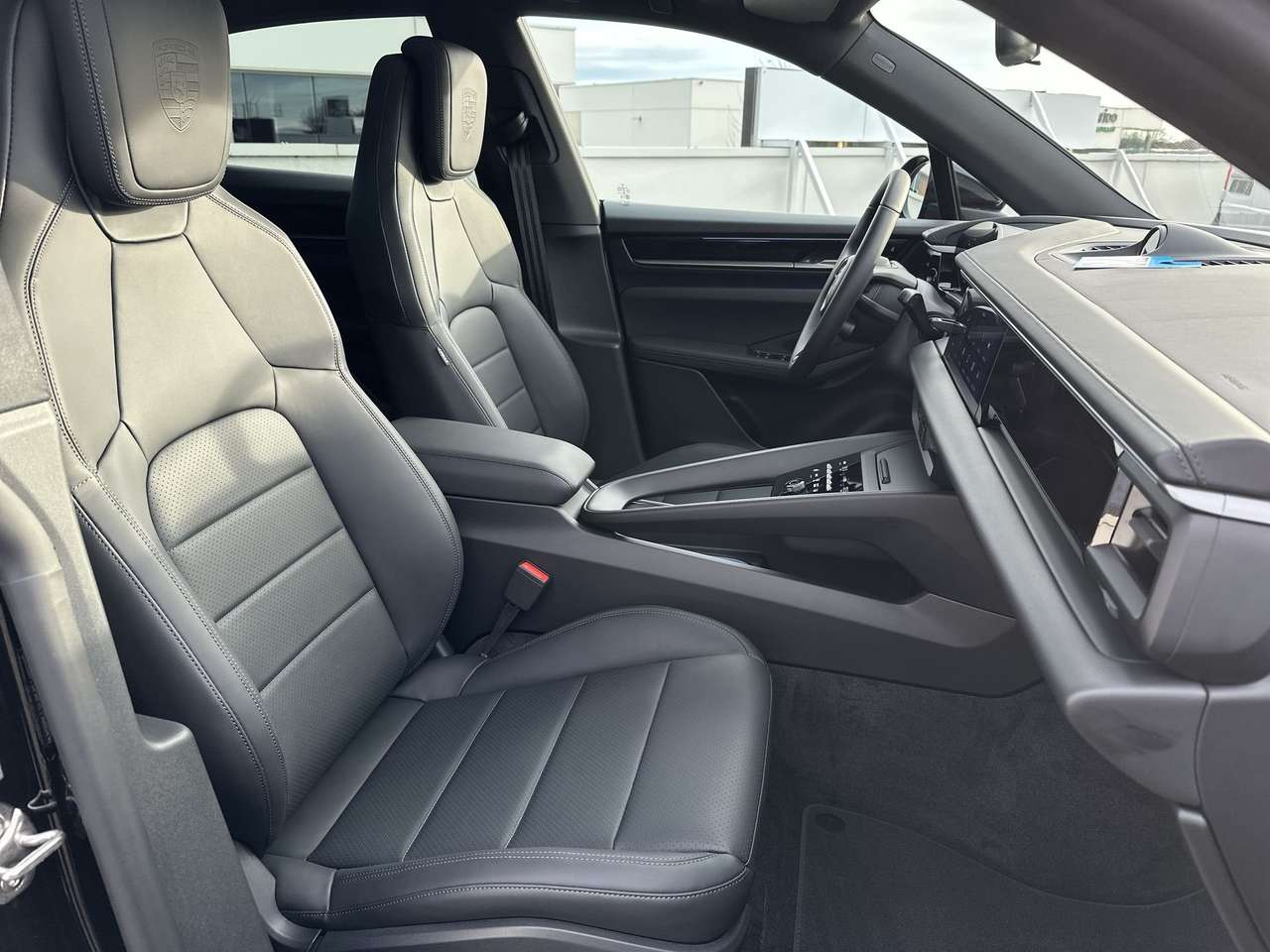 Porsche Macan 4ELEK/21"/PANODAK/TREKH/LEDER/ADAPT SNELHEIDSREG — foto 10 van 19