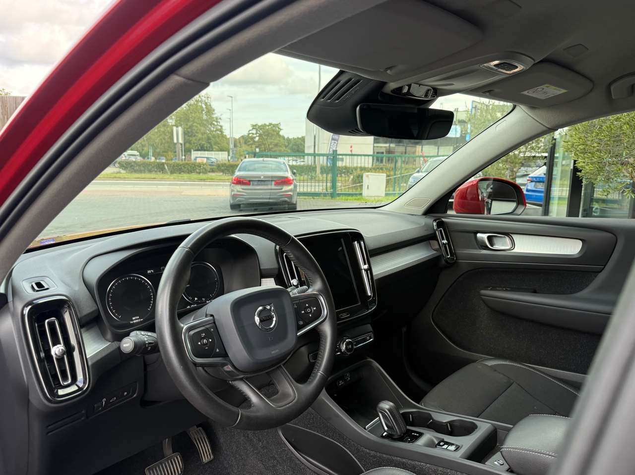 Volvo XC40 1.5 T5 PHEV Plug in Electric / Benzine Inscription Expression — foto 10 van 18