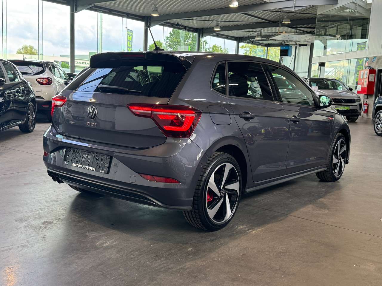 Volkswagen Polo GTI 2.0 TSI DSG — foto 3 van 20