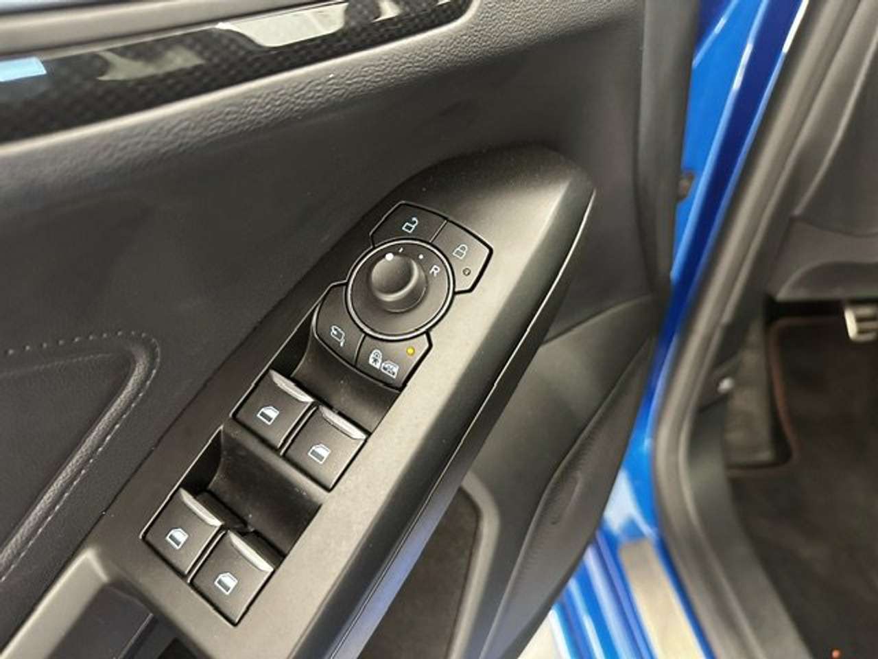 Ford Focus ST-LINE X 155PK BENZINE+OPEN DAK-SLECHTS 28000KM!!! — foto 12 van 17