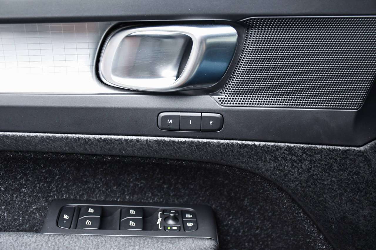 Volvo XC40 XC40 1.5 T3 Momentum Pro Geartronic - NAVIGATIE / TREKHAAK / OPEN PANO_DAK / CAMERA / SMARTLINK — foto 16 van 18