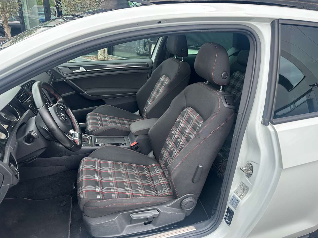 Volkswagen Golf GTI 20 GTI DSG Performance 19999 euro = Prix marchand — foto 9 van 13